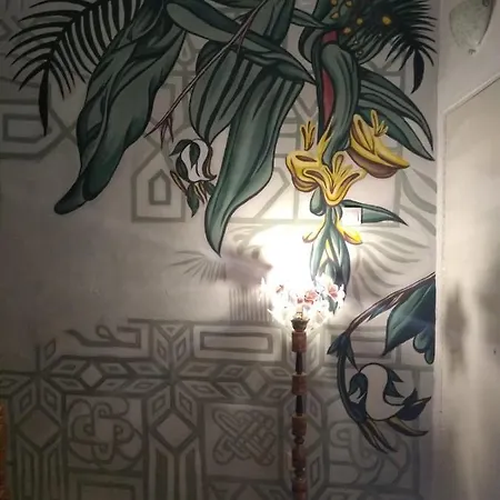 Vandrerhjem Teatro *